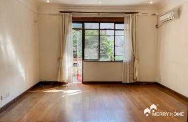 Lane House for sale on Nanhui Rd close to West Nanjing rd